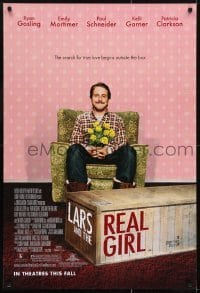 3g530 LARS & THE REAL GIRL advance DS 1sh 2007 wacky image of Ryan Gosling with flowers!