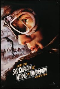 3g785 SKY CAPTAIN & THE WORLD OF TOMORROW teaser DS 1sh 2004 cool image of pilot Jude Law!