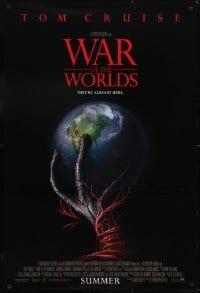 3g944 WAR OF THE WORLDS advance 1sh 2005 Spielberg, alien hand holding Earth, red title design!