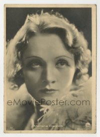 3h029 MARLENE DIETRICH #501 German Ross postcard 1930s great close portrait wearing feather boa!