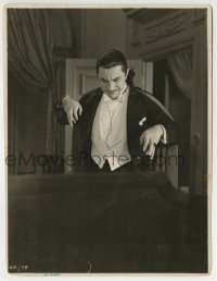 3m364 DRACULA 7.5x9.75 still 1931 wonderful close up of crazed vampire Bela Lugosi over girl!