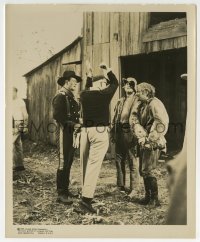3m494 HORSE SOLDIERS candid 8.25x10 still 1959 John Ford goes over a scene with John Wayne & 2 men!