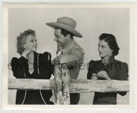 3m635 MAISIE deluxe 8x10 still 1939 Ruth Hussey stares at Ann Sothern & Robert Young flirting!