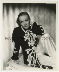 3m650 MARLENE DIETRICH 8.25x10 still 1930s seated portrait in cool embroidered outfit & pants!