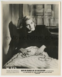 3m738 ON THE WATERFRONT 8x10.25 still R1960 great close up of Eva Marie Saint with blanket!