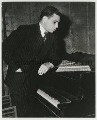 3m747 OSCAR LEVANT 7.75x9.5 still 1940 by piano when he made Rhythm on the River by Richardson!