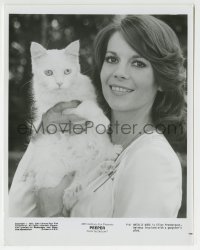 3m765 PEEPER 8.25x10.25 still 1975 great smiling close up of Natalie Wood with her cute cat!