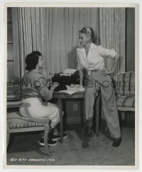 3m846 SALOME candid 8.25x10 still 1953 Rita Hayworth between scenes wearing headpiece by Lippman!