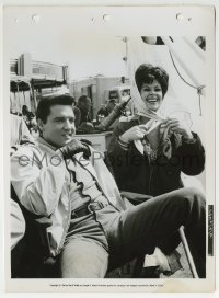 3m837 ROUSTABOUT candid 8x11 key book still 1964 Elvis Presley & Sue Ane Langdon relaxing on set!