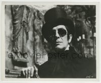 3m919 TOMB OF LIGEIA 8x10 still 1964 best close portrait of Vincent Price wearing top hat & shades!