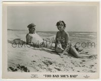 3m924 TOO BAD SHE'S BAD 8x10.25 still 1955 sexy Sophia Loren in swimsuit & Mastroianni on beach!