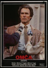 3t088 TIGHTROPE Yugoslavian 19x27 1984 different image of Clint Eastwood, a cop on the edge!