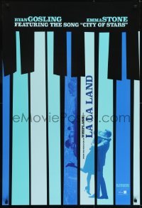 3w494 LA LA LAND teaser DS 1sh 2016 Ryan Gosling, Emma Stone in piano keys, City of Stars!