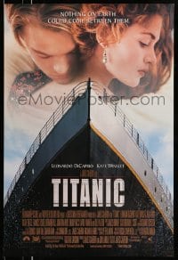 3w892 TITANIC DS 1sh 1997 Leonardo DiCaprio, Kate Winslet, directed by James Cameron!
