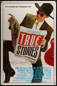 3w910 TRUE STORIES 1sh 1986 giant image of star & director David Byrne reading newspaper!