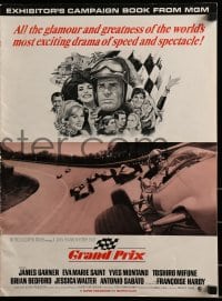 3x676 GRAND PRIX pressbook 1967 great images of Formula One race car driver James Garner!