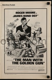 3x764 MAN WITH THE GOLDEN GUN pressbook 1974 Christopher Lee as as Francisco Scaramanga!