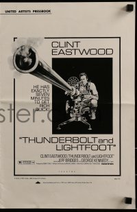 3x936 THUNDERBOLT & LIGHTFOOT pressbook 1974 Jeff Bridges, Clint Eastwood with HUGE gun!