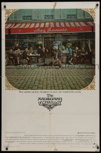 3y529 MADWOMAN OF CHAILLOT 1sh 1969 Katharine Hepburn & other cast members outside cafe!