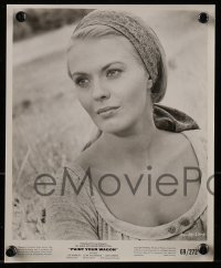 4a957 PAINT YOUR WAGON 2 8x10 stills 1969 both great close-up portrait of sexy Jean Seberg!