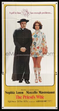 4b832 PRIEST'S WIFE 3sh 1971 super sexy Sophia Loren walks with religious Marcello Mastroianni!