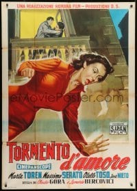 4b466 TORMENT OF LOVE Italian 1p 1956 art of Marta Toren falling from balcony where men fight!