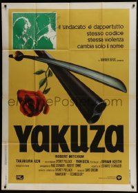 4b493 YAKUZA Italian 1p 1975 Robert Mitchum, Paul Schrader, different sword, rose & shotgun art!