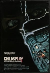 4c524 CHILD'S PLAY 1sh 1988 something's moved in, you'll wish it was only make-believe!