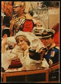 4h526 DIANA PRINCESS OF WALES/CHARLES PRINCE OF WALES set of 2 English softcover books 1981 color!
