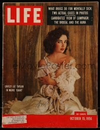 4h693 LIFE MAGAZINE magazine October 15, 1956 cover story with lovely Elizabeth Taylor in Giant!