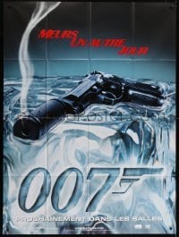4j741 DIE ANOTHER DAY teaser French 1p 2002 James Bond, cool image of smoking gun melting ice!