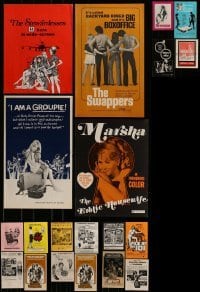 4m201 LOT OF 20 UNCUT SEXPLOITATION PRESSBOOKS 1970s advertising for a variety of sexy movies!