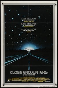 4s338 CLOSE ENCOUNTERS OF THE THIRD KIND 1sh 1977 Spielberg's sci-fi classic, silver border design