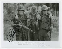 4t427 CHARLIE SHEEN signed 8x10 still 1986 c/u with Chris Pendersen & Francesco Quinn in Platoon!