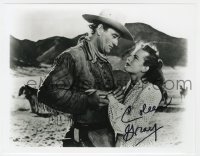 4t767 COLEEN GRAY signed 8x10.25 REPRO still 1980s in a romantic close up with John Wayne!