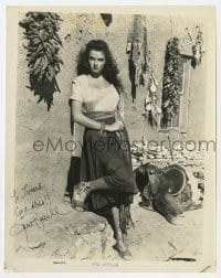 4t504 JANE RUSSELL signed 8x10.25 still 1946 sexy full-length portrait in Howard Hughes' The Outlaw!