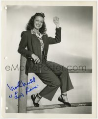 4t583 NOEL NEILL signed 8.25x10 still 1947 sitting on fence, smiling & waving from Vacation Days!