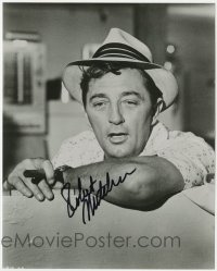 4t949 ROBERT MITCHUM signed 8x10 REPRO still 1980s great close up as Max Cady from Cape Fear!