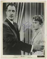 4t646 VINCENT PRICE signed 8x10 still 1958 great close up with Patricia Owens from The Fly!