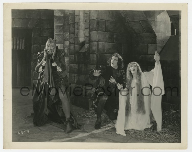 New 8x10 Photo Lon Chaney Sr in Silent Film "The Phantom of the Opera" 