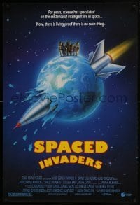4z828 SPACED INVADERS DS 1sh 1990 Barr, little green men, great sci-fi comedy art!
