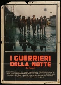 5a982 WARRIORS Italian 1p 1979 Walter Hill, different image of the armies of the night!