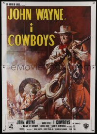 5a320 COWBOYS Italian 2p 1972 cool different art of John Wayne with rifle on horseback!
