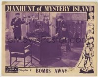 5b798 MANHUNT OF MYSTERY ISLAND chapter 8 LC 1945 Richard Bailey, Stirling & Parker at gunpoint!