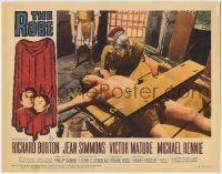 5b870 ROBE LC #1 R1963 Richard Burton stands over Victor Mature as Demetrius in torture device!