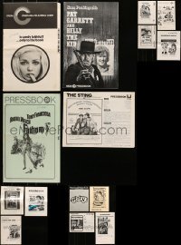 5d259 LOT OF 15 UNCUT PRESSBOOKS 1970s advertising for a variety of different movies!