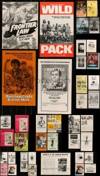 5d244 LOT OF 45 UNCUT PRESSBOOKS 1970s-1980s advertising for a variety of different movies!