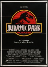 5j467 JURASSIC PARK Italian 1p 1993 Steven Spielberg, T-Rex skeleton over red background