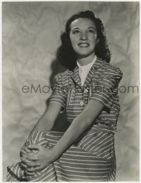 5m879 JANE GILBERT deluxe 10.5x13.75 still 1939 portrait from Invisible Stripes by Elmer Fryer!