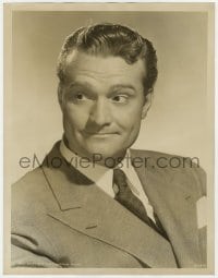 5m943 RED SKELTON deluxe 10x13 still 1940s head & shoulders portrait of the wacky MGM comedian!